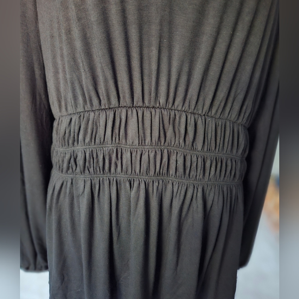 IMAN Black Blouse - Picture 4 of 9